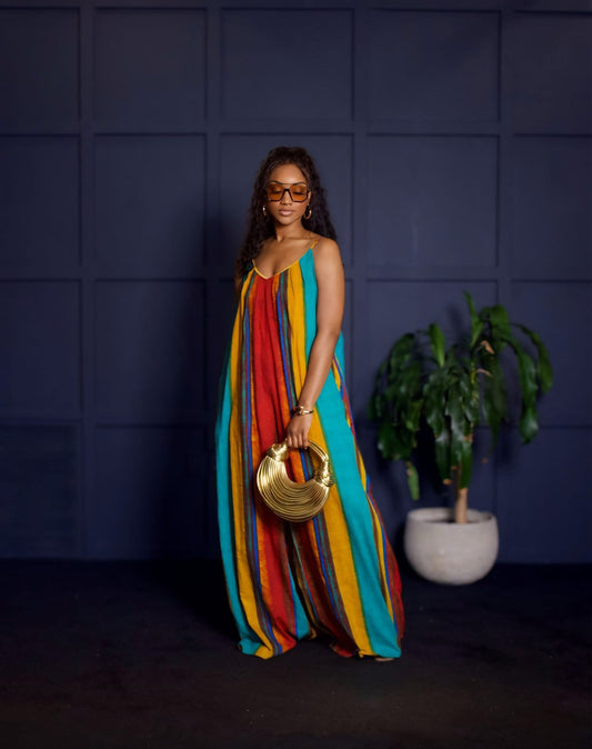 Abstrakte Leinwandkunst Vertrauen mit dunkler Tiefe und leuchtenden Farbakzenten